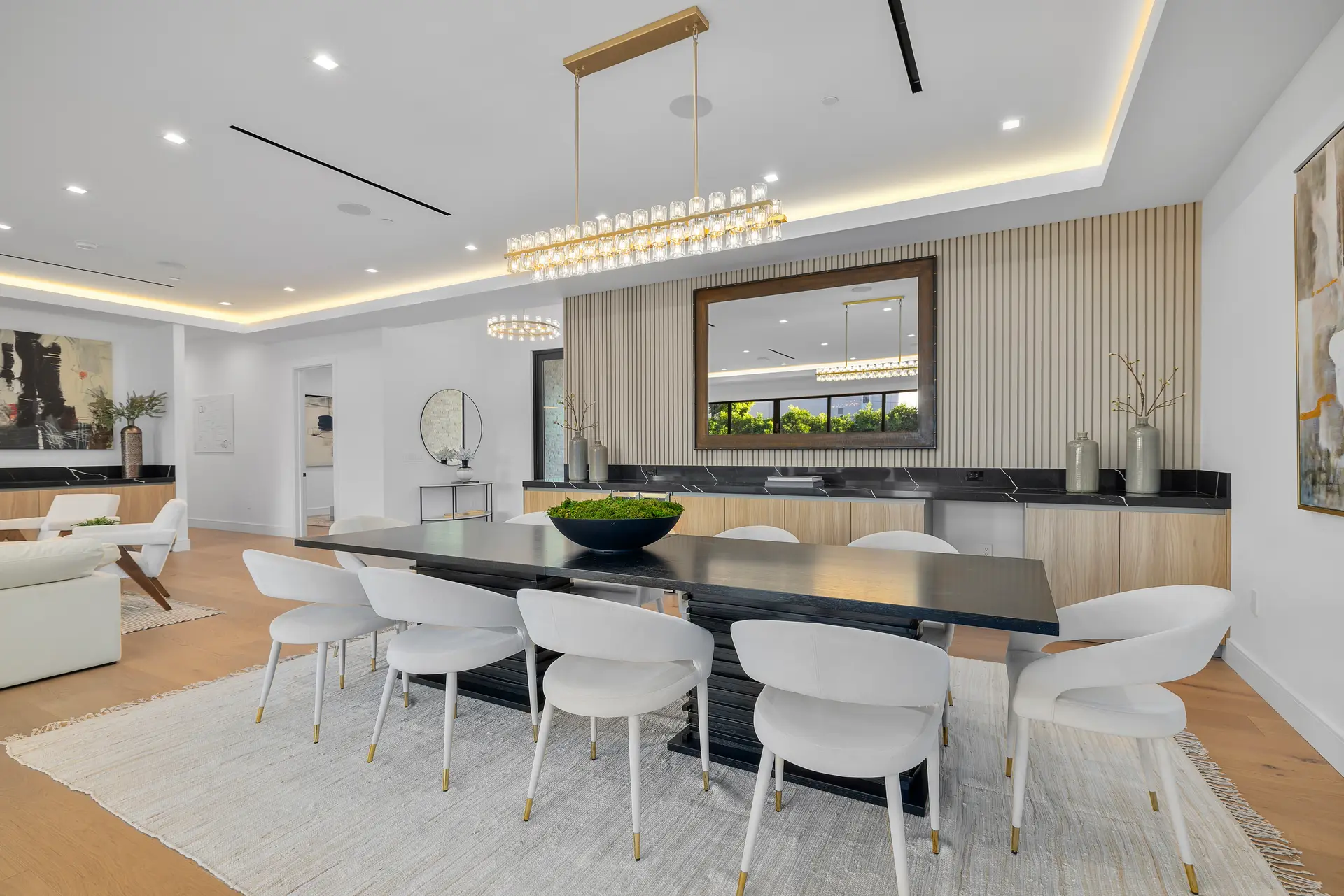 Encino Investment Estate gallery image 9